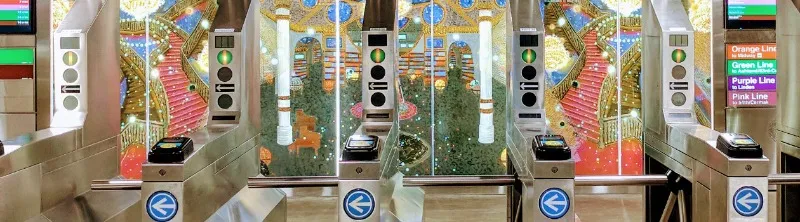 从芝加哥奥黑尔国际机场 (ORD) 乘坐蓝线 (Blue Line) 地铁前往市中心 Loop 区域